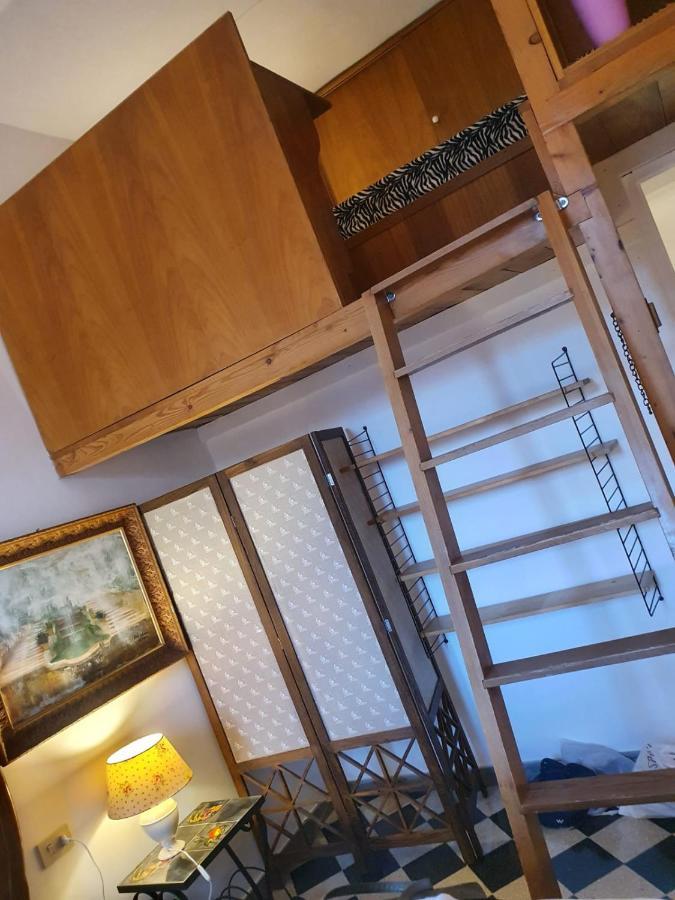 Lepanto Apartment *